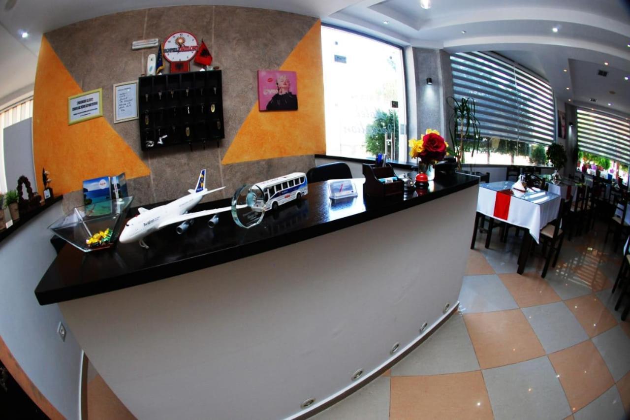 Hotel Driloni Εξαμίλιο Εξωτερικό φωτογραφία
