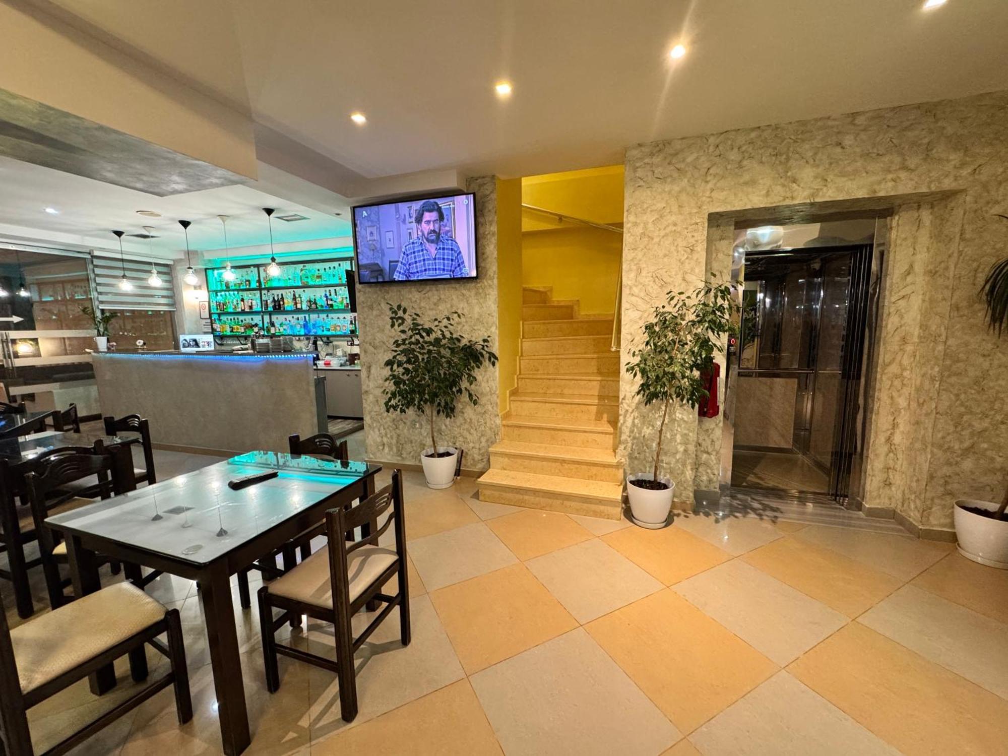 Hotel Driloni Εξαμίλιο Εξωτερικό φωτογραφία